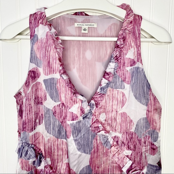BANANA REPUBLIC 100% Silk Sleeveless Top Ruffles S - Picture 2 of 12